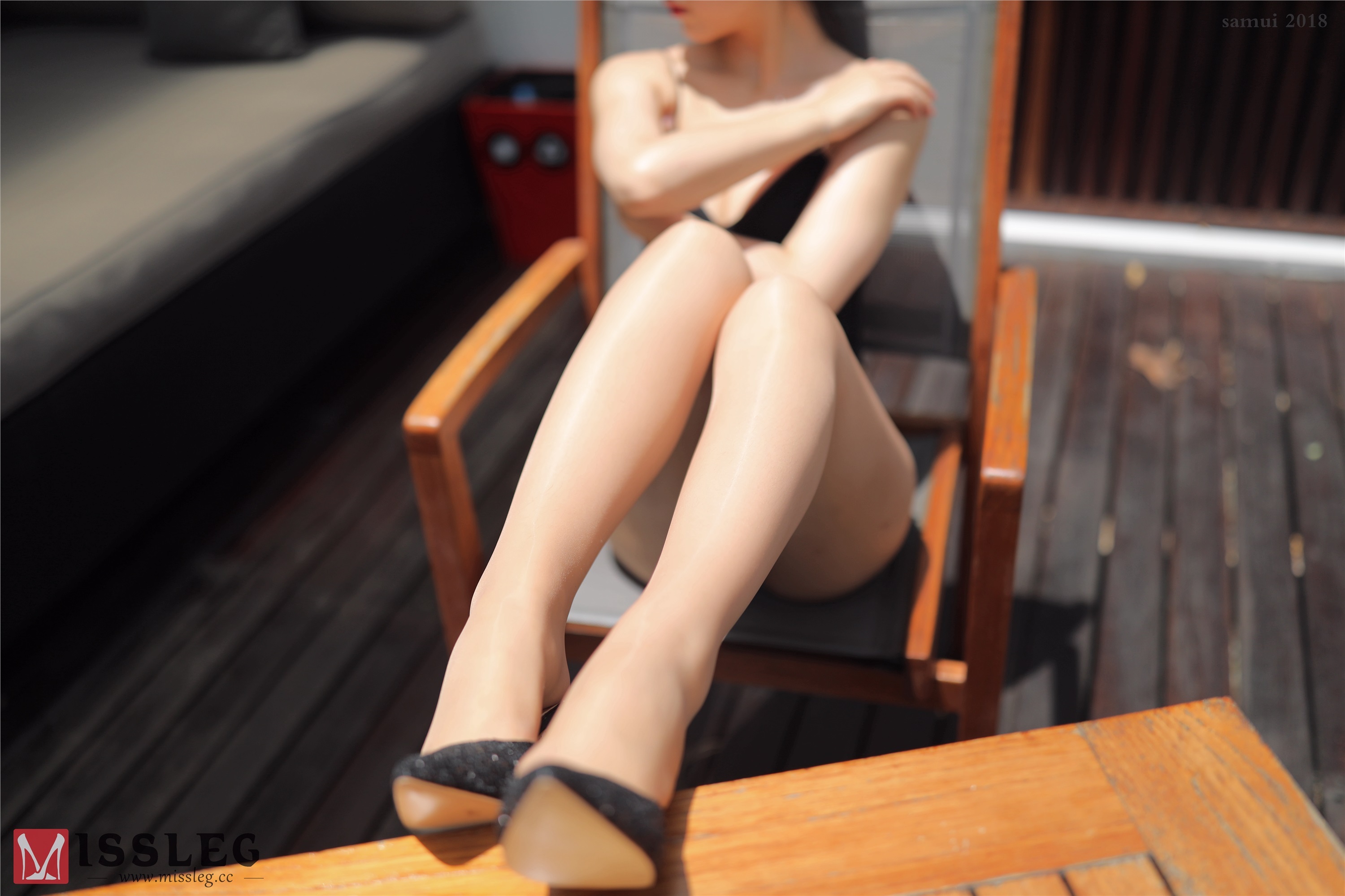 MISSLEG蜜丝  苏梅岛旅拍众筹系列 L001 牛仔短裤 乔依琳